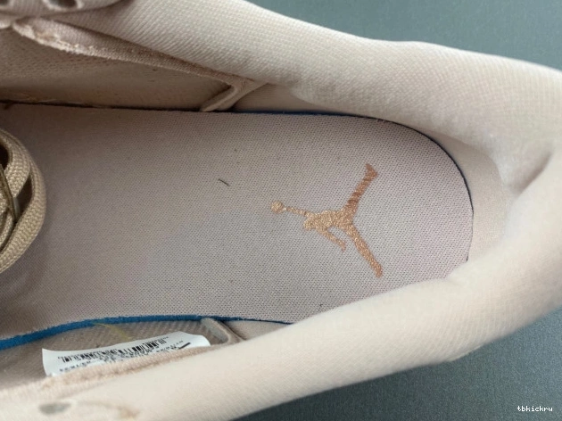 Reps TBkick Particle Retro Beige Low 1 NS AO1935-204 Jordan 0805